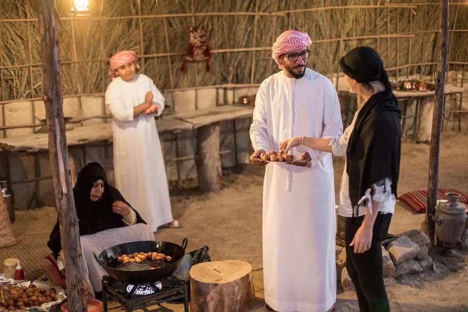 Dubai: Morning Heritage Safari by Vintage G-Class &amp; Al Marmoom Oasis - Image 12