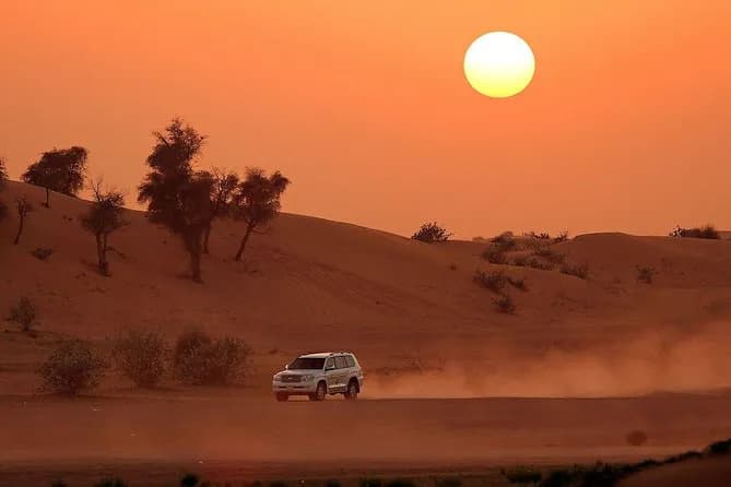 Dubai Sunset Desert Safari With BBQ Dinner - Image 2